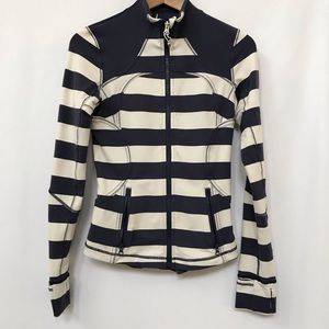 LULULEMON ZIP FRONT JACKET STRIPED NAVY CREAM 2